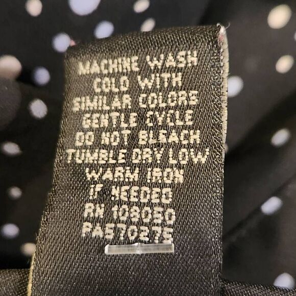 Lane Bryant Polka Dot on Black Crochet Detail Blouse Size 14-16 (4890) - Picture 5 of 5